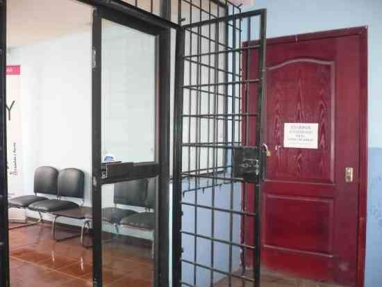Oficinas en venta en Riobamba  (Piso completo) - 2