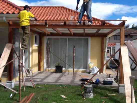 TECHOS CUBIERTAS PERGOLAS DE POLICARBONATO Y MATENIMIENTO, Quito